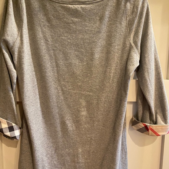 Burberry grey 3/4 length pullover top - Picture 3 of 3
